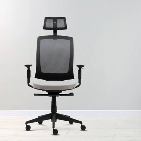 Realspace Karl Ergo Burostuhl Permanentkontakt Netzstoff Stoff 3D Armlehnen Sitzhohe einstellbar Grau Schwarz 110 kg 9115109BE