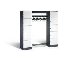 C+P Offene Garderobe Serie 8070, H1950xB1870xT480mm Korpus Schwarzgrau Fronten Verkehrsweiß