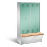 C+P Garderobenschrank Evolo mit Sitzfläche H2090xB1190xT815mm Korpus: Lichtgrau Türen: Lichtgrün Abteile: 4 Abteilbreite: 300mm