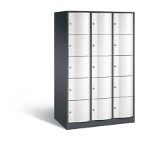 C+P XL-Schließfachschrank Resisto H1950xB1148xT640 Korpus: Schwarzgrau Türen: Verkehrsweiß 3 Abteile 15 Fächer