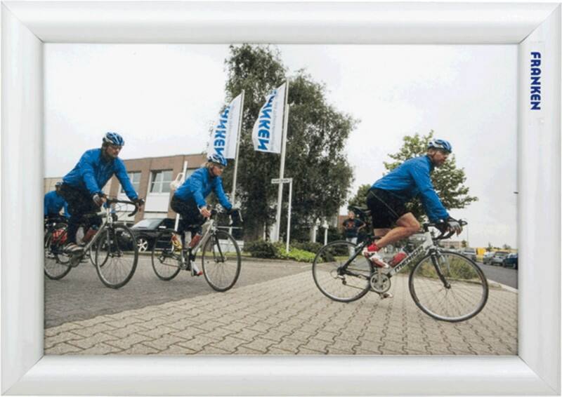 Franken Outdoor DIN A4 Klapprahmen Silber Aluminium BS1701 24 (B) x 2,5 (T) x 32,7 (H) cm